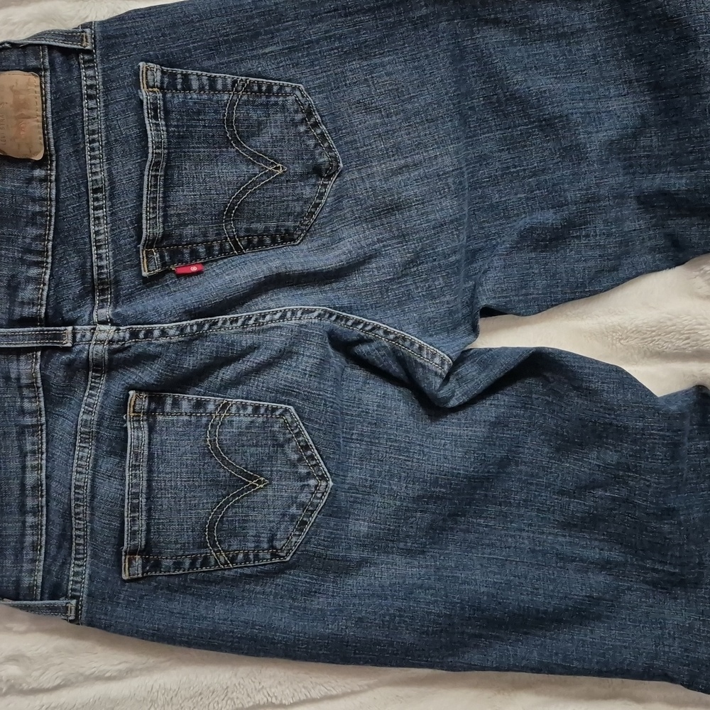 Levi's Dark Blue CURVY, BOOT CUT Women's Jeans, SIZE 10L. - Picture 7 of 12